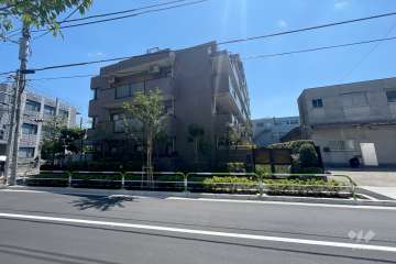ルイシャトレ浮間公園の外観（西南側から）