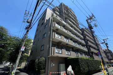 ニューキャピタル滝野川の外観（西側から）　
