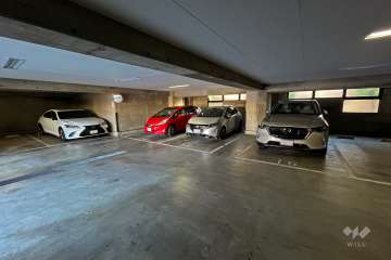 敷地内駐車場（屋内平面式）