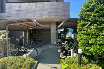 駐輪場（屋根あり）