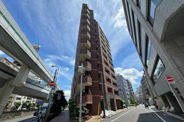 クレストフォルム王子の外観（北西側から）.