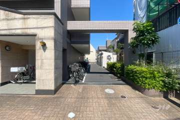 駐車場の出入り口