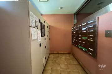 宅配ボックスと共用ポスト