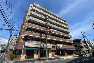 東十条ダイヤモンドマンションの外観（北西側から）