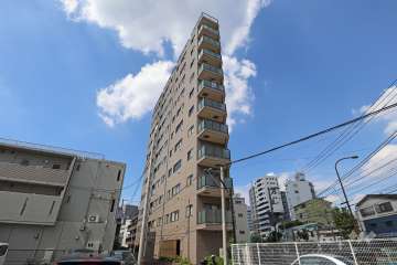 ベルドゥムール王子の外観（南東側から）