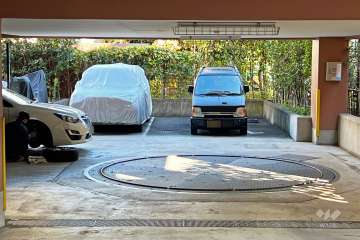敷地内駐車場（屋内機械式）
