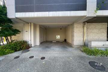 敷地内駐車場（屋内平面式）