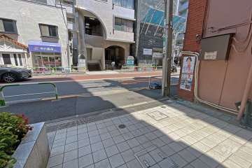 駐車場の出入り口