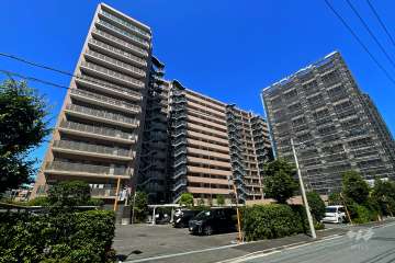 クリオレジダンス北赤羽の外観（北東側から）