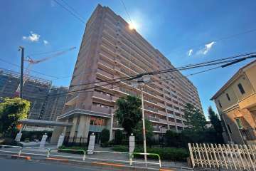 クリオレジダンス北赤羽の外観（南西側から）