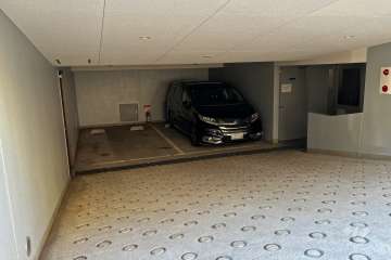 敷地内駐車場（屋内平面式）