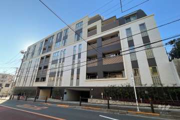 ウィルローズ西ヶ原の外観（北東側から）