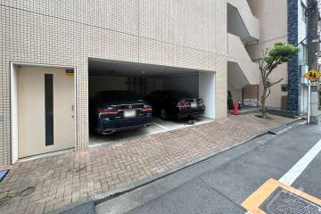 敷地内駐車場（屋内平面式）