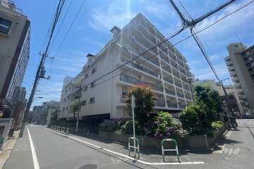 コーシン王子マンションの外観（北西側から）