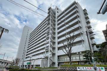 大林フローラ上中里の外観（北西側から）