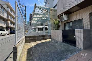 敷地内駐車場（屋外平面式）