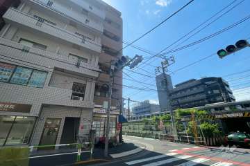 コスモ駒込の外観（南東側から）