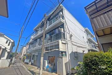 マンション豊島の外観（南東側から）
