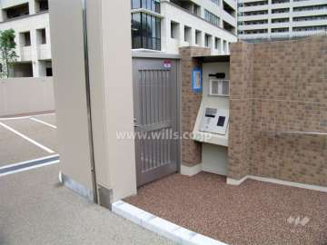 駐車場出入口のオートロック