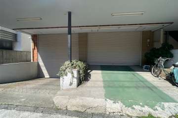 敷地内駐車場（屋外平面式）