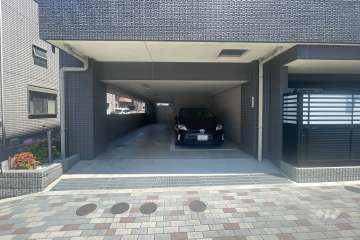 敷地内駐車場（屋内平面式）