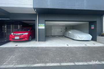 敷地内駐車場（屋内平面式）