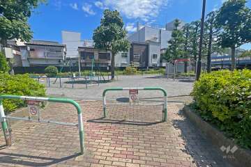 敷地に隣接した公園