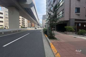 敷地南東側の前面道路　