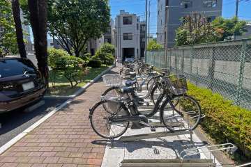 駐輪場（スタンド付き）