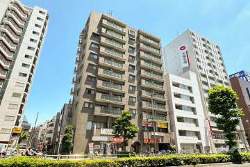 コープ野村赤羽スイートの外観（北西側から）