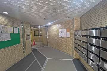 エントランス内