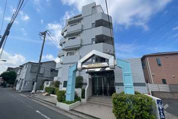 ホーユウコンフォルト飛鳥山東の外観（北側から）