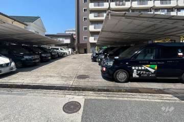 敷地内駐車場（屋外平面式）　