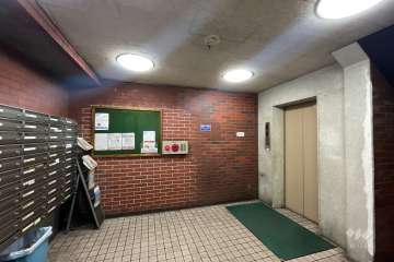 エントランスホール