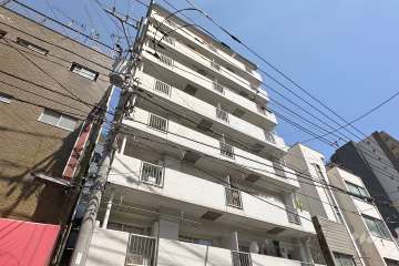 マンション初穂赤羽の外観（北西側から）