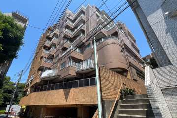 リッシェル飛鳥山の外観（南東側から）