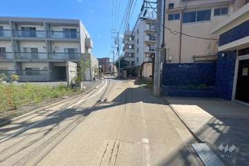 敷地北西側の前面道路　