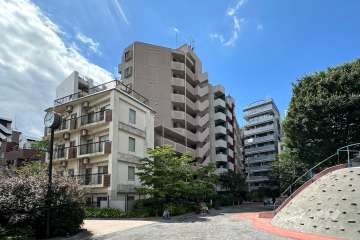 ブリス板橋の外観（南東側から）