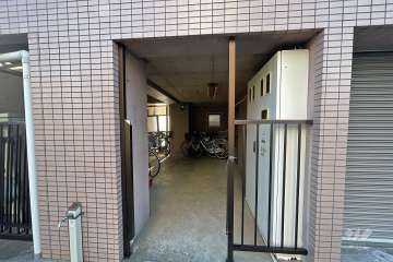 駐輪場の出入り口