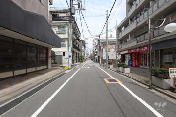敷地南西側の前面道路　