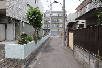 敷地北西側の前面道路　　