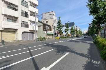 敷地南西側の前面道路