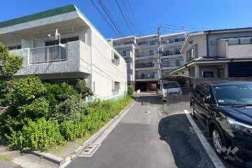 敷地東側の前面道路