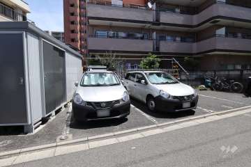 敷地内駐車場（屋外平面式）