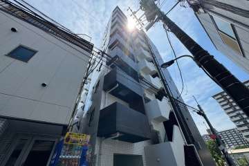 プレセダンヒルズ王子神谷駅前の外観（北東側から）