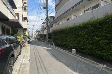 敷地南西側の前面道路