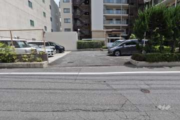 駐車場出入口