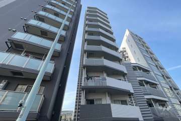 レーヴ飛鳥山フェルクルールの外観（南西側から）