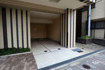 敷地内駐車場（屋内平面式）