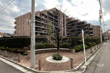 プラウド駒込トレサージュの外観（北西側から）